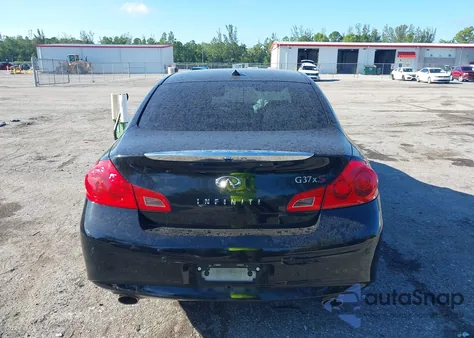 2013 Infiniti G37 z USA, uszkodzony, nr VIN JN1CV6AR7DM755968